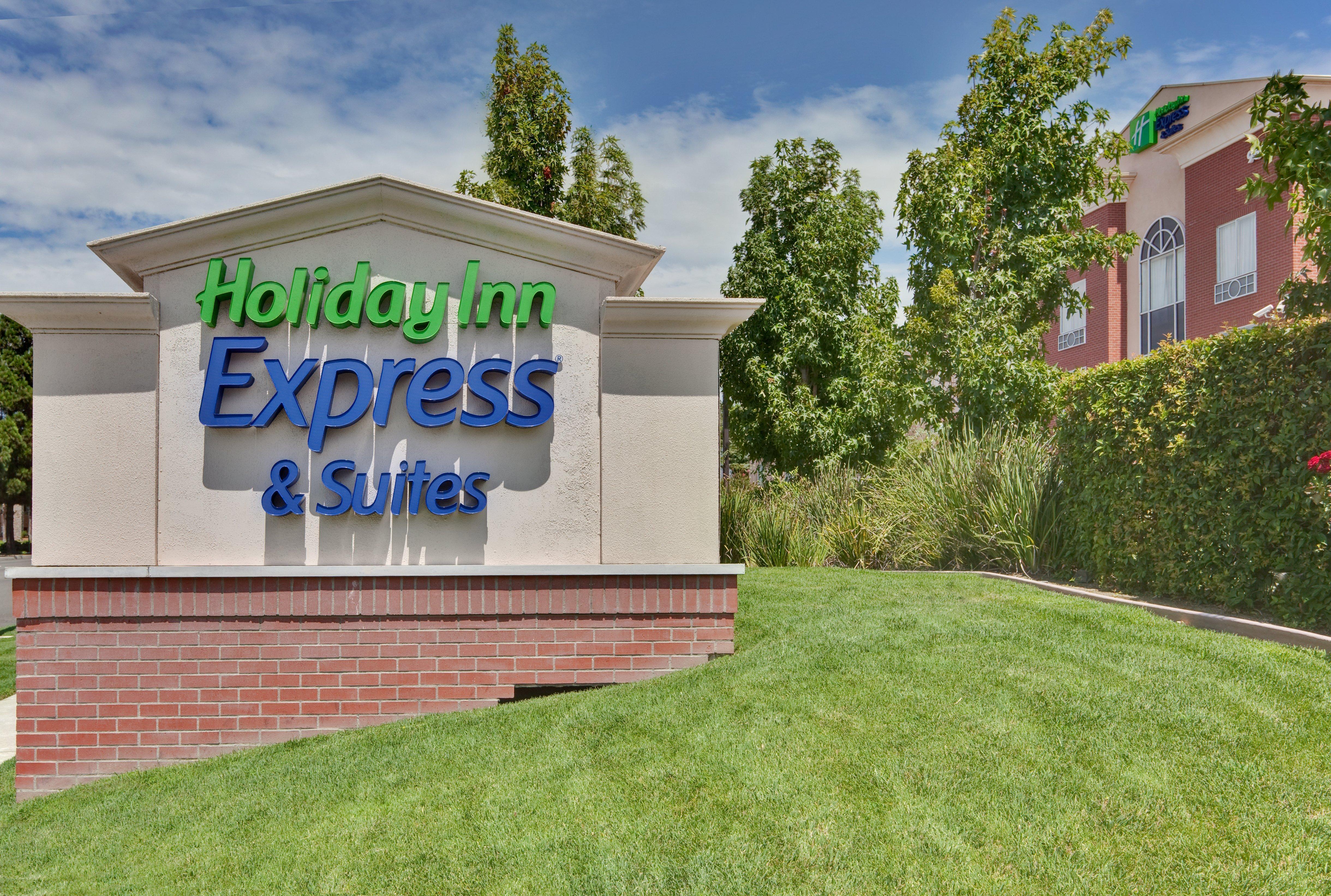 Holiday Inn Express Hotel & Suites Ontario Airport-Mills Mall By Ihg Rancho Cucamonga Exterior foto
